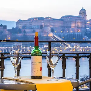 danube-pest-side-apartment.inbudapesthotels.com/
